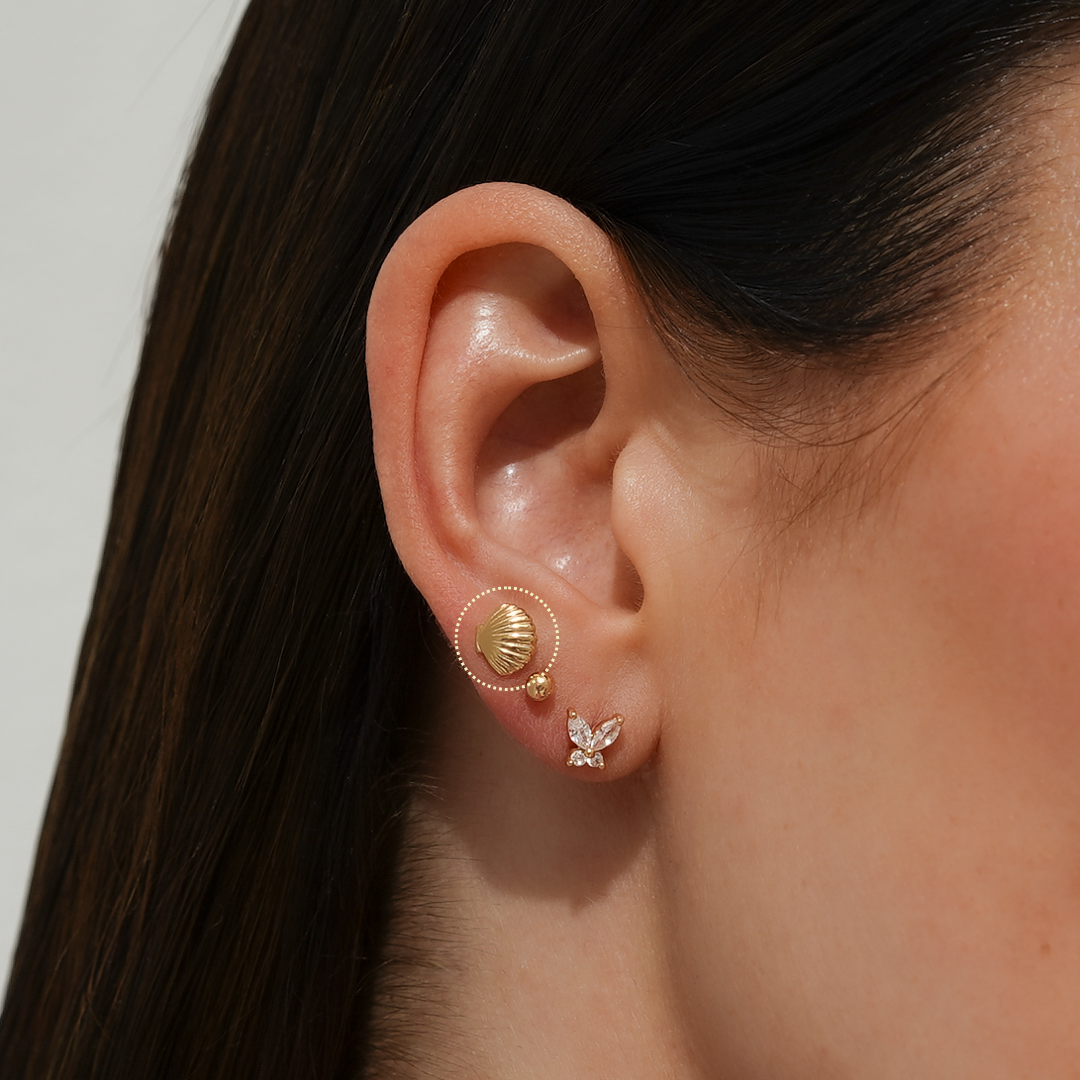 Shell Flatback Stud Earring