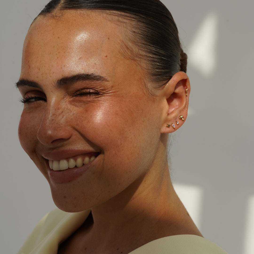 Spark Flatback Stud Earring
